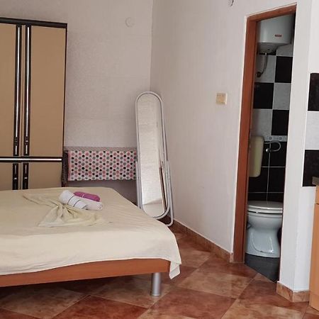 App Borna Apartment Криквеница Екстериор снимка