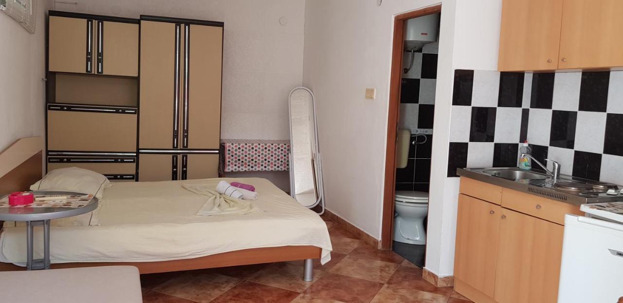 App Borna Apartment Криквеница Екстериор снимка